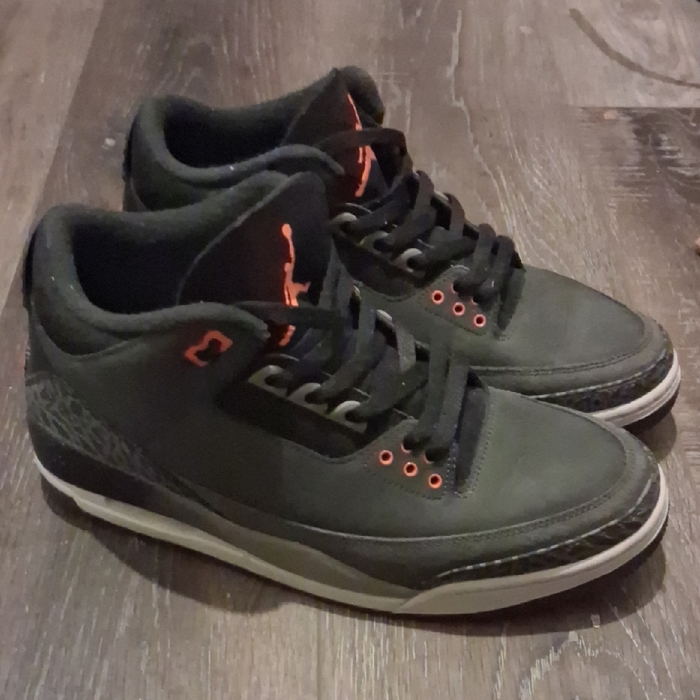 Jordan 3s